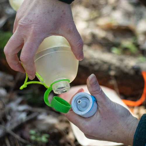 Vesica Collapsible Water Bottle 1L by CNOC Outdoors - Image 7